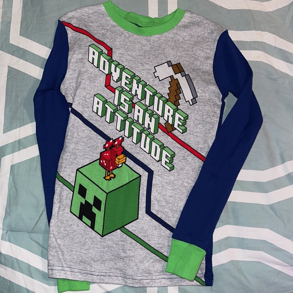 Mojang Minecraft Earth Pjs set Boy’s